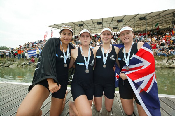 Bronze girls' quadruple scull